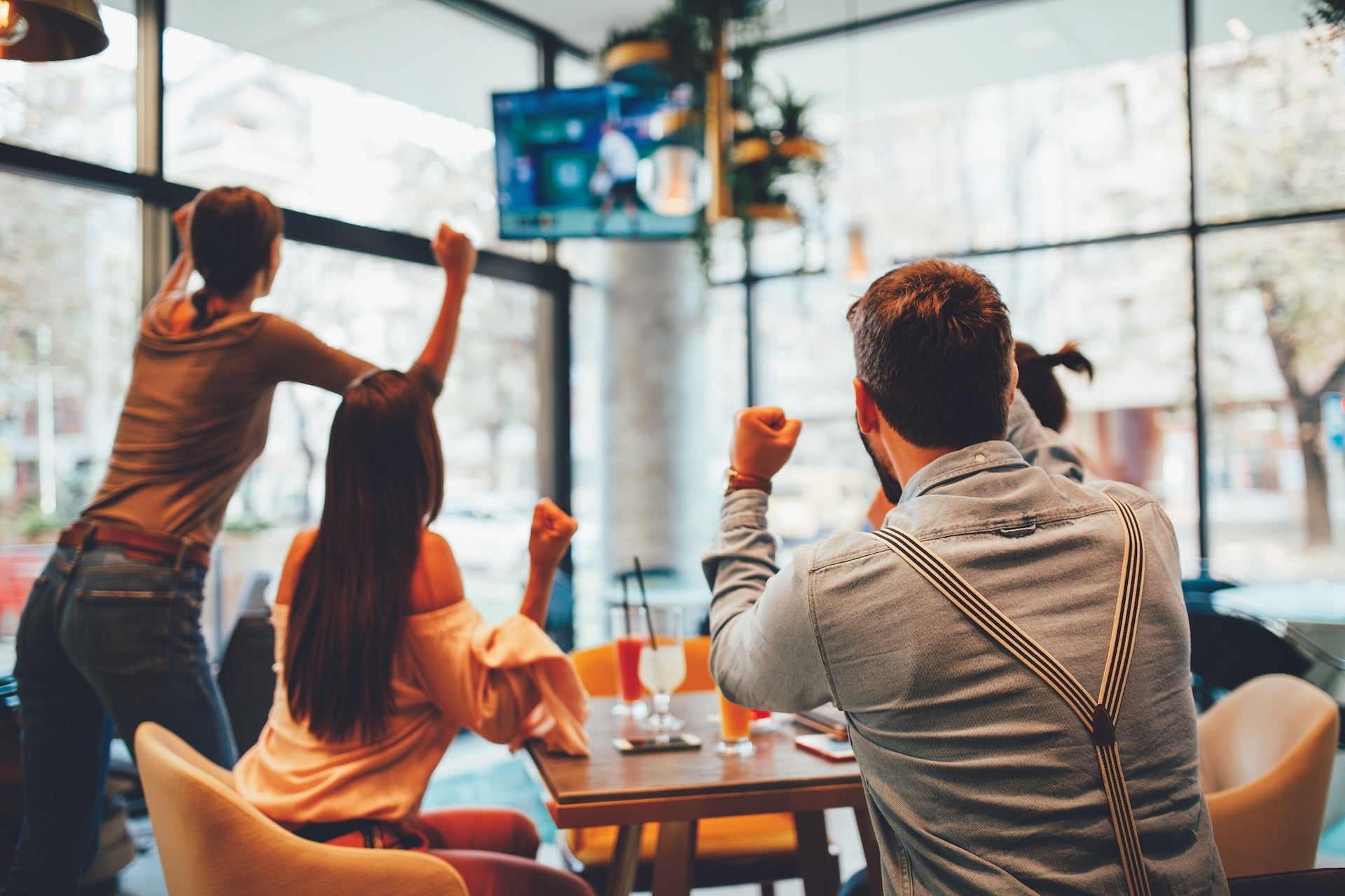 Cómo aprovechar los eventos deportivos para aumentar las ventas de tu restaurante o cafetería