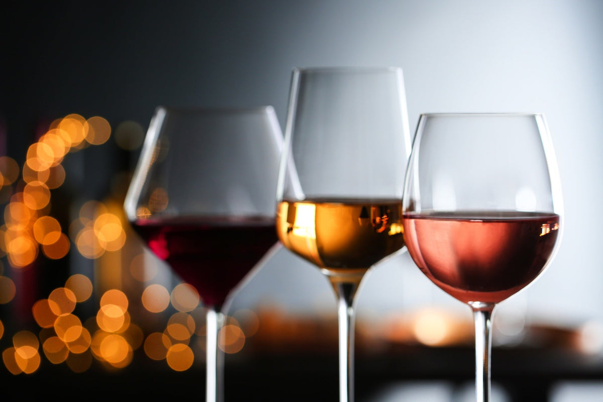 ¿Tinto, rosado o blanco? La guía definitiva para empezar en el mundo del vino